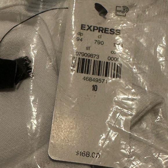 NWT Express Puff Sleeve Tie Waist White Denim Jumpsuit - Picture 8 of 9